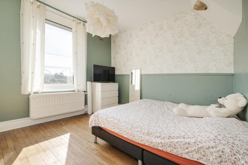 Maison - 100 m² - 5 pièces