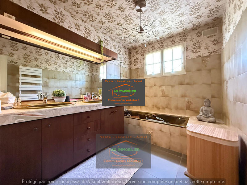 Maison - 141 m² - 6 pièces