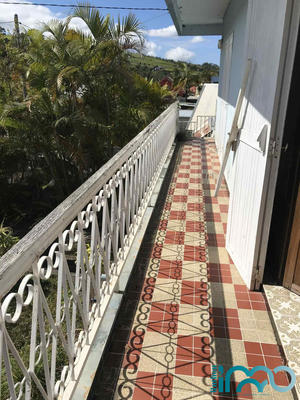 Maison - 200 m² - 8 pièces