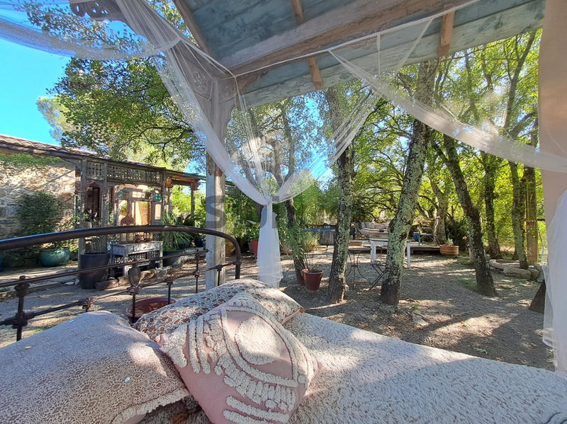 Maison - 154 m² - 8 pièces