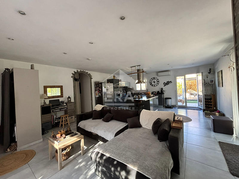 Maison - 93 m² - 4 pièces