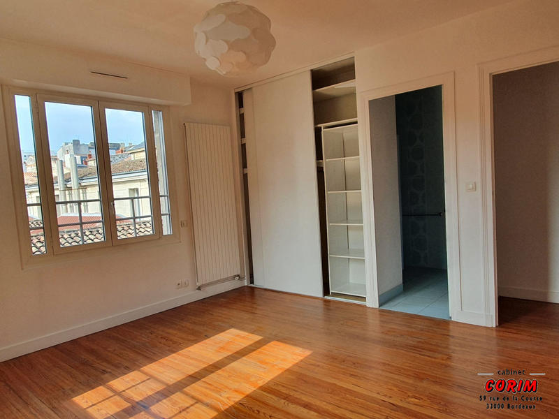 Maison - 195 m² - 5 pièces