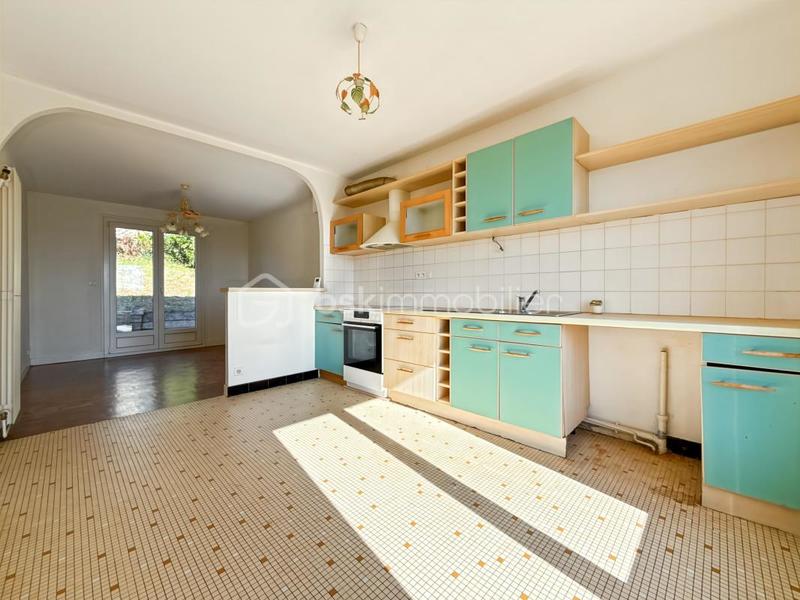 Maison - 141 m² - 7 pièces