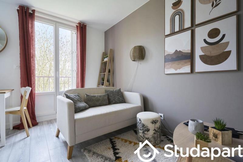 Chambre - 10 m² - 1 pièce