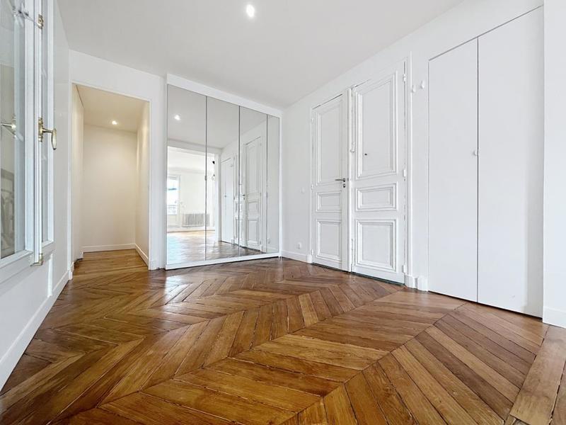 Appartement - 128 m² - 5 pièces