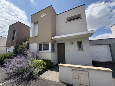 Maison - 78 m² - 4 pièces