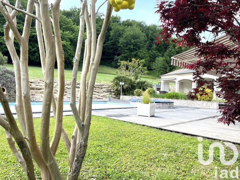 Maison de maîtres - 338 m² - 8 pièces