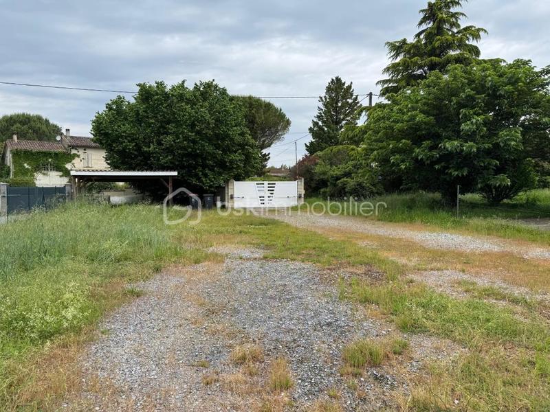 Terrain constructible - 656 m²