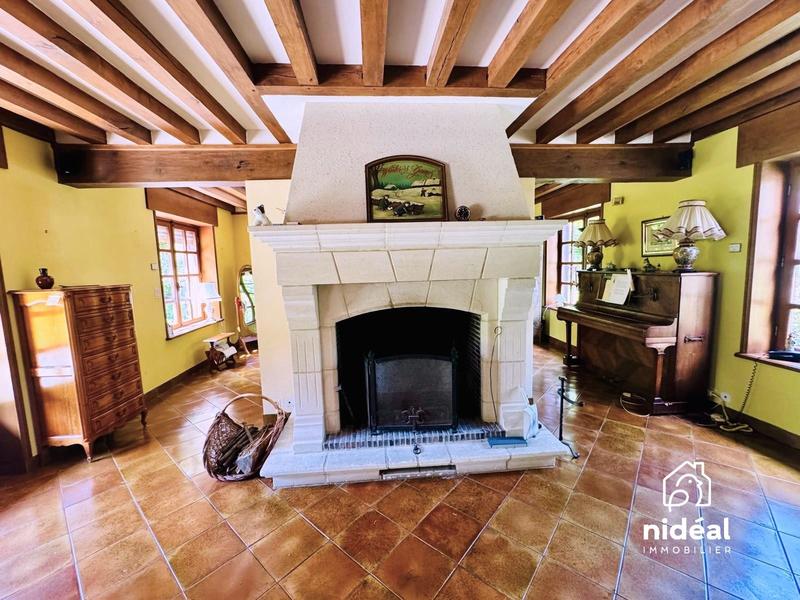 Maison - 373 m² - 16 pièces