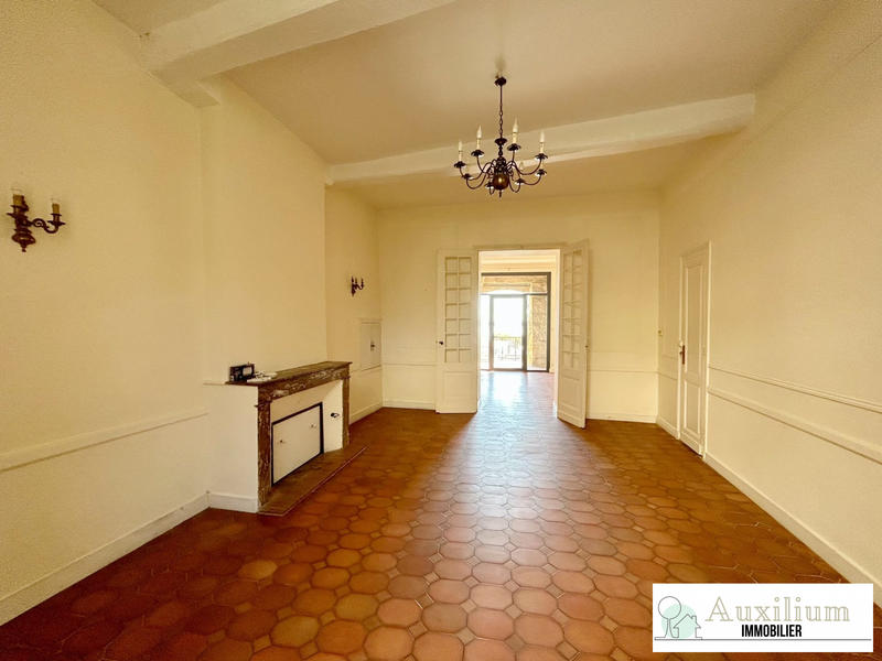 Maison - 223 m² - 7 pièces