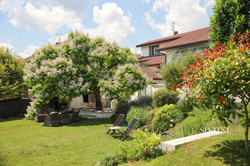 Maison ancienne - 297 m² - 12 pièces