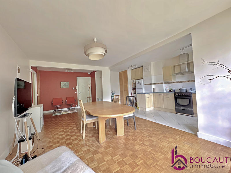 Appartement - 83 m² - 4 pièces