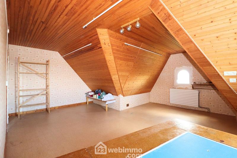 Maison - 143 m² - 7 pièces