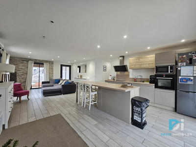 Maison - 87 m² - 4 pièces