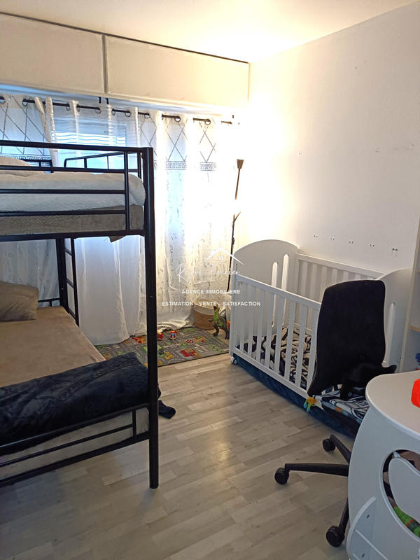 Appartement - 82 m² - 5 pièces