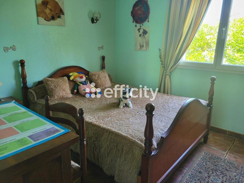 Maison - 165 m² - 8 pièces