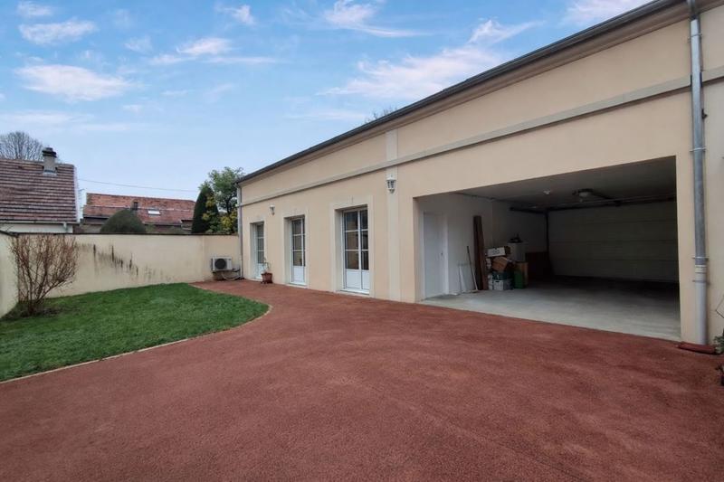 Maison traditionnelle - 110 m² - 3 pièces