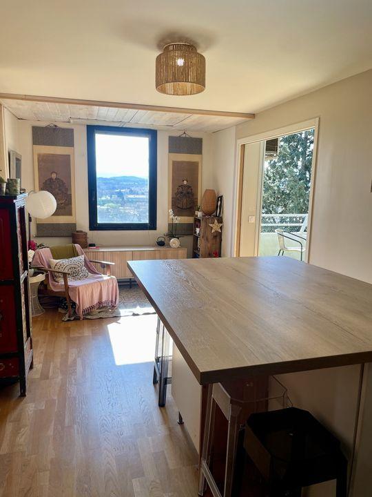 Appartement - 100 m² - 5 pièces