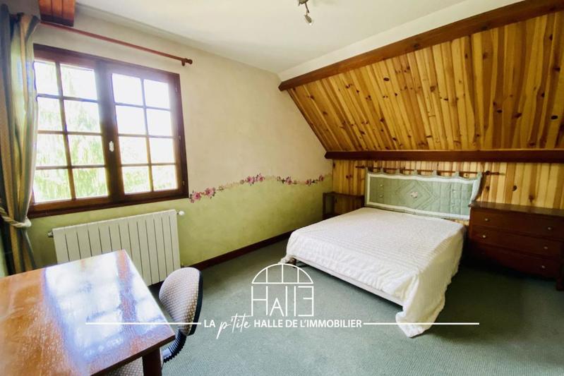 Maison - 227 m² - 9 pièces