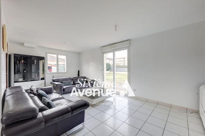 Maison - 104 m² - 5 pièces