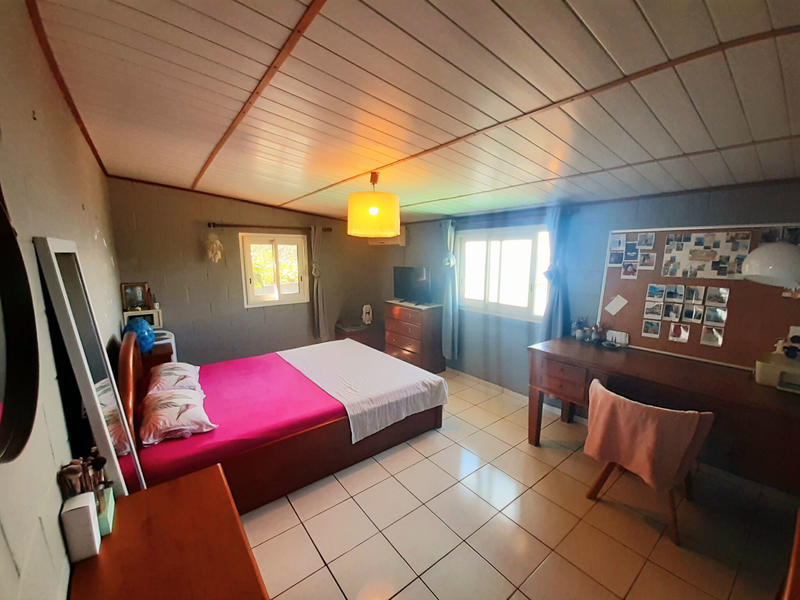 Propriété - 224 m² - 9 pièces