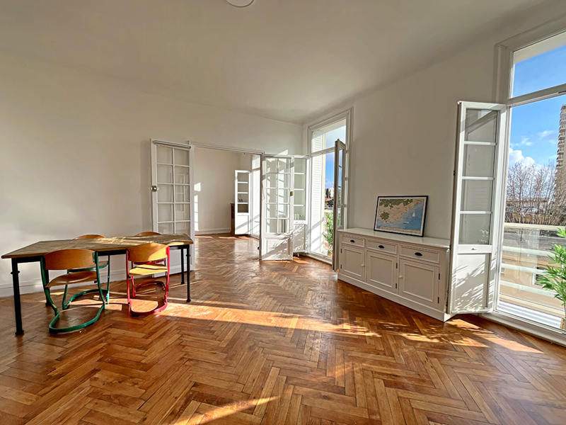 Appartement - 107 m² - 4 pièces