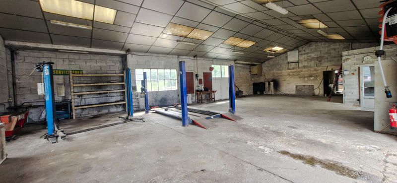 Maison de village - 394 m² - 1 pièce