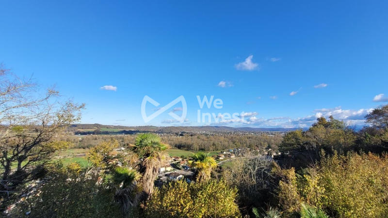 Maison - 220 m² - 7 pièces