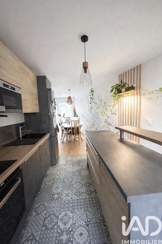 Appartement - 75 m² - 3 pièces