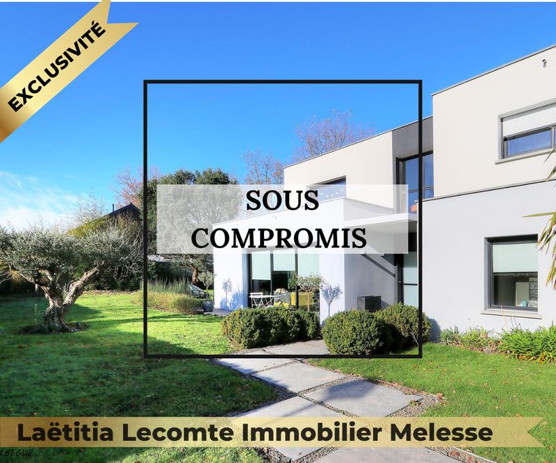 Maison - 213 m² - 9 pièces