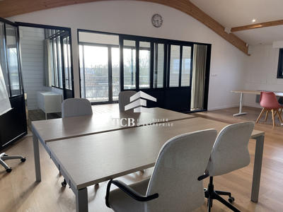 Bureau - 152 m²