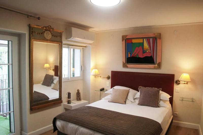 Appartement - 202 m² - 8 pièces