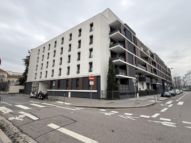 Parking / Garage - 14 m²