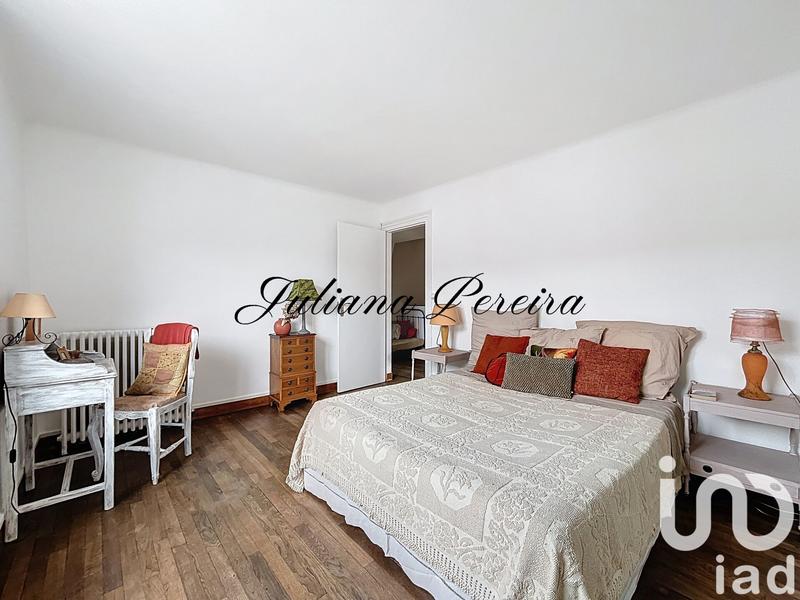 Maison - 176 m² - 9 pièces