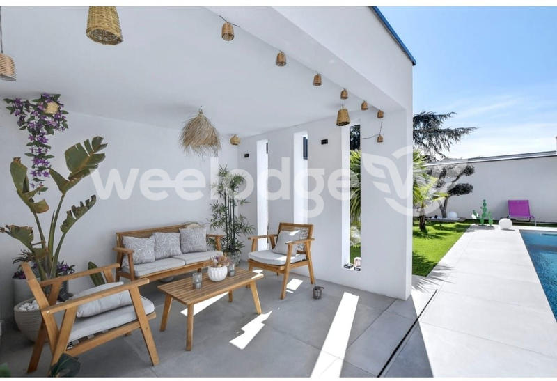 Maison contemporaine - 197 m² - 6 pièces