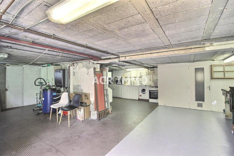 Maison - 104 m² - 6 pièces