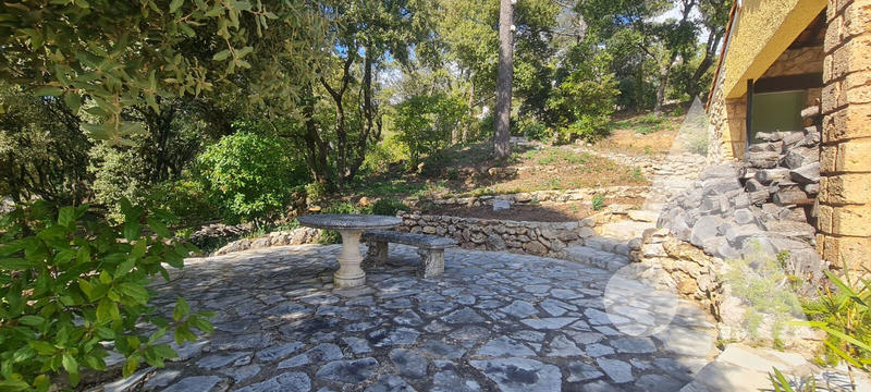 Maison - 92 m² - 3 pièces