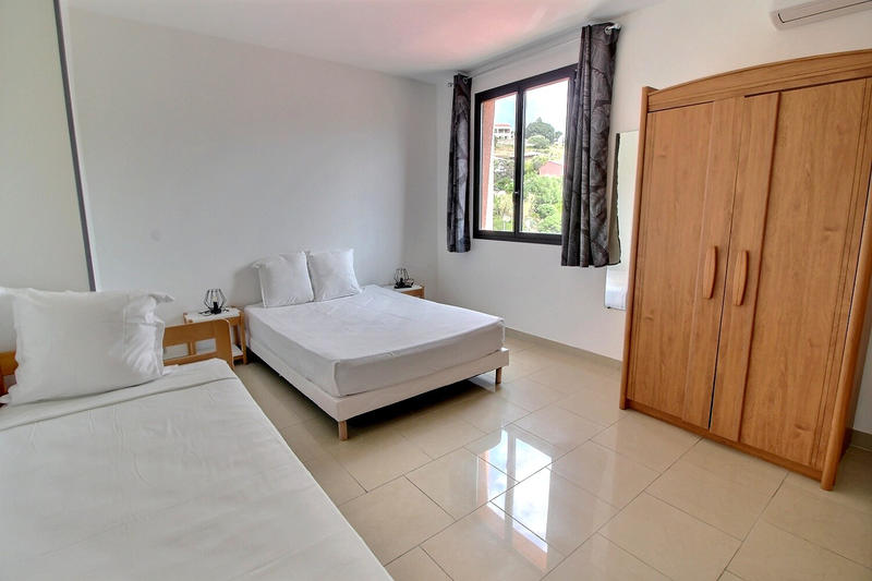 Appartement - 76 m² - 4 pièces