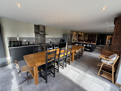 Maison - 150 m² - 7 pièces