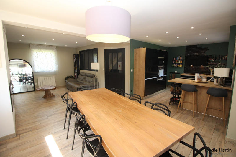 Maison - 163 m² - 6 pièces