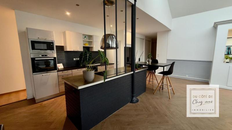 Appartement - 185 m² - 6 pièces