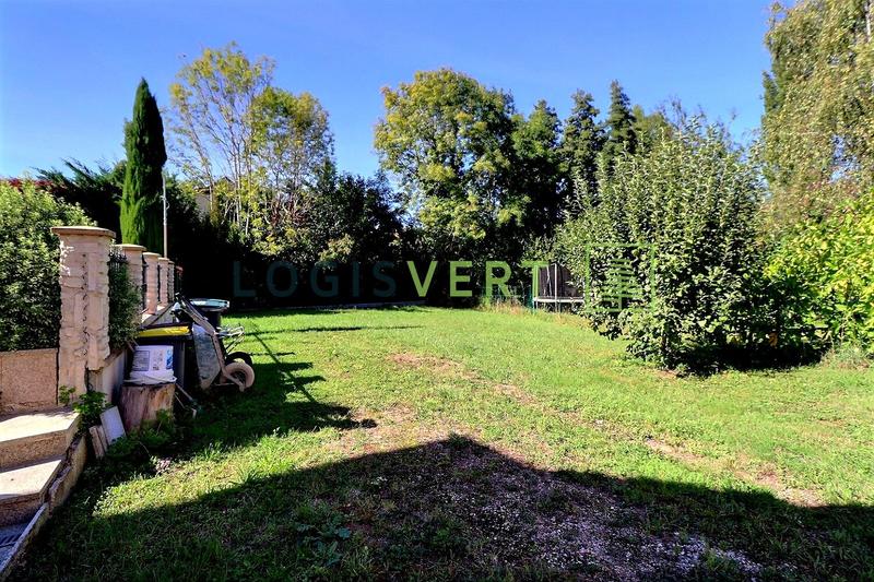 Maison - 352 m² - 8 pièces