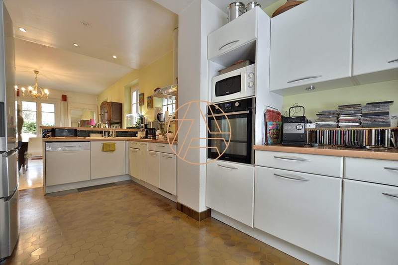 Maison ancienne - 200 m² - 8 pièces