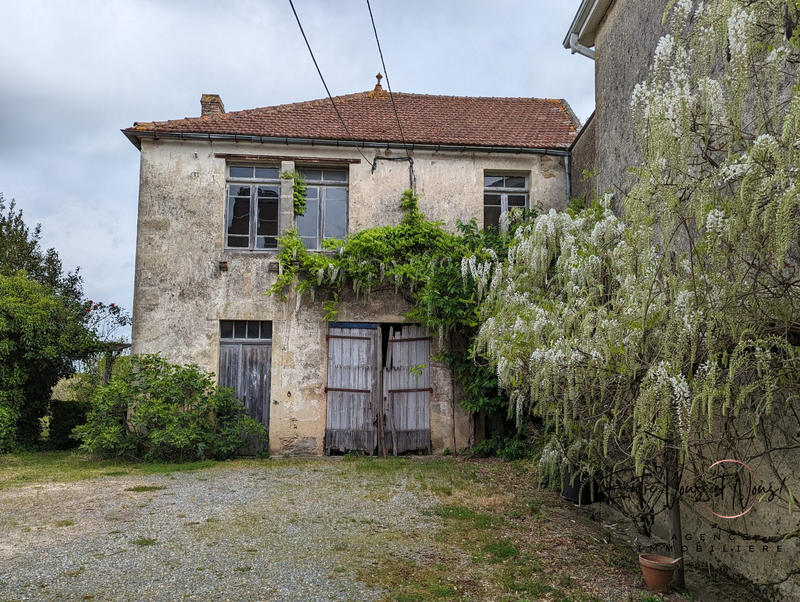Maison - 200 m² - 8 pièces