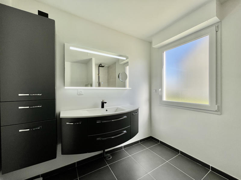 Maison - 94 m² - 5 pièces