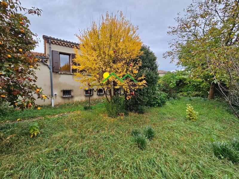 Maison - 99 m² - 5 pièces