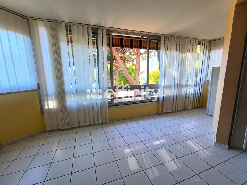 Appartement - 83 m² - 3 pièces