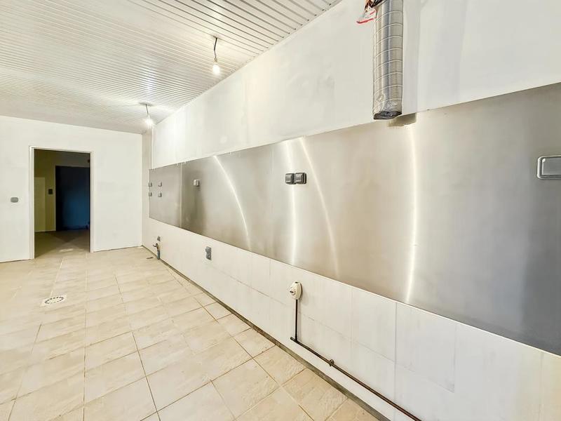 Maison - 205 m² - 8 pièces