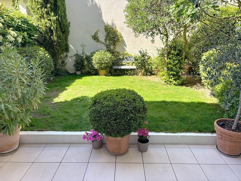 Maison de ville - 205 m² - 7 pièces