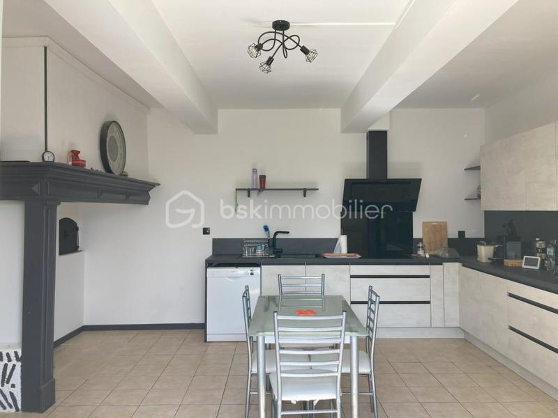 Corps de ferme - 145 m² - 4 pièces